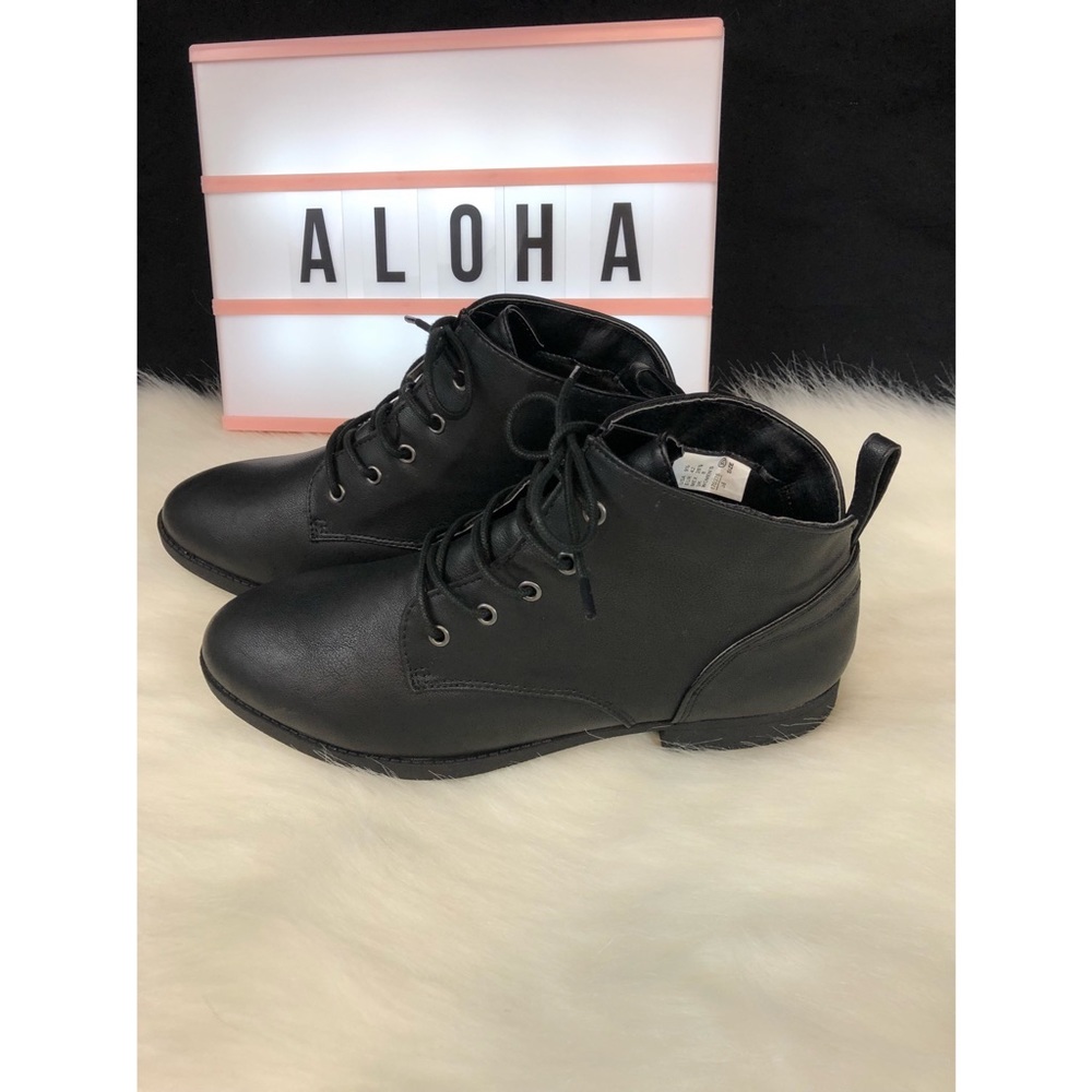 NWT AE boots - Picture 2 of 4